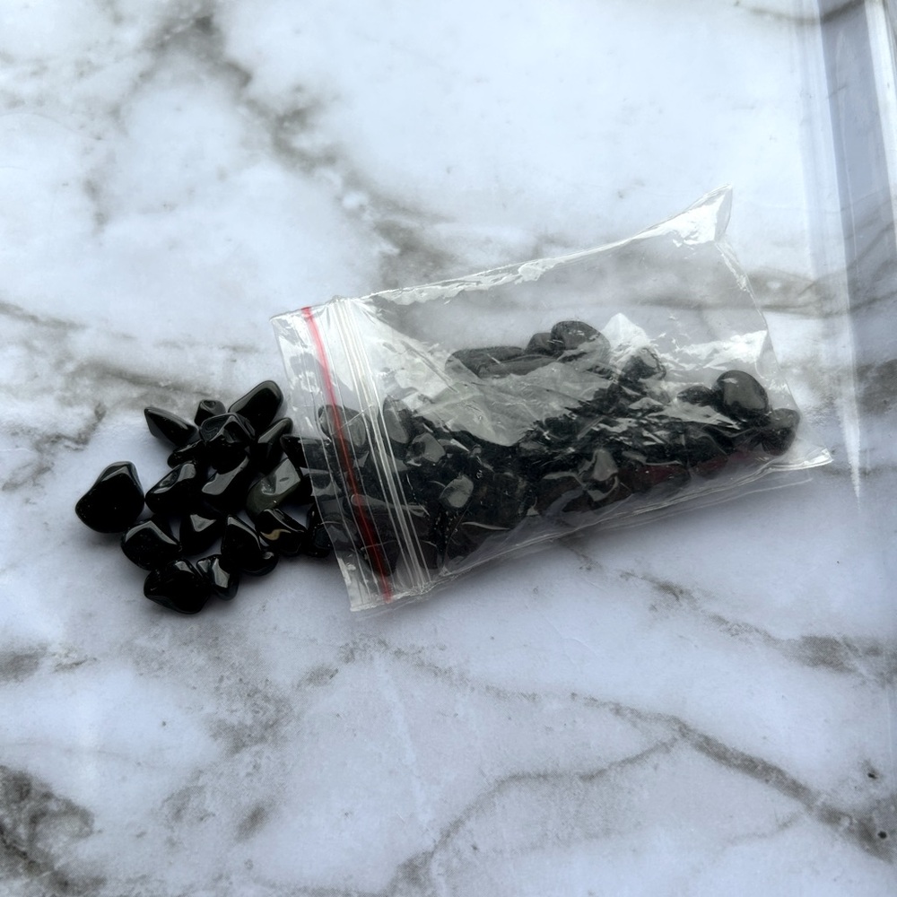 Black Onyx Crystal Chips
